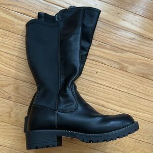 Steve Madden black boots